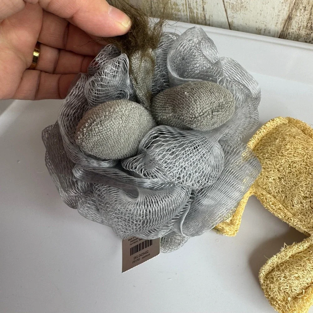 Pier 1 Imports Elephant Safari‎ Puff Sponge Loofah Bath Shower Exfoliator Set